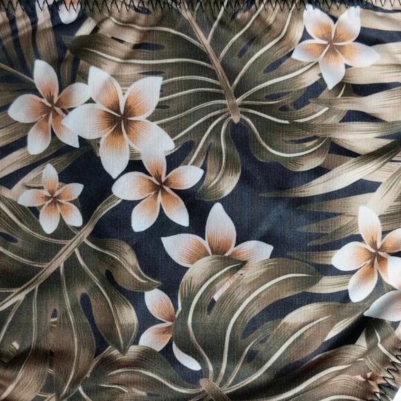 Chaser Palm Blossom Bikini Bottom - Size M - NWT - Picture 2 of 9